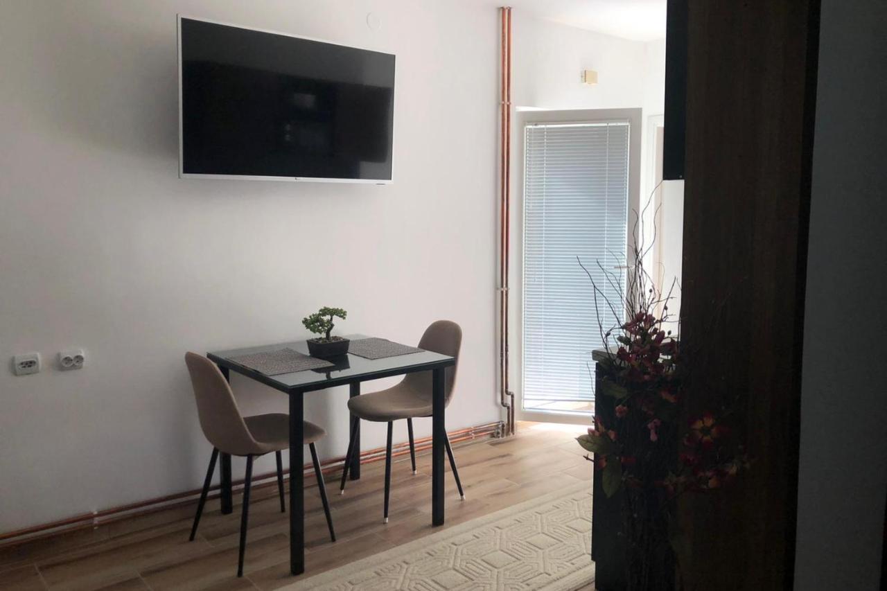 Apartments Ivan นิส ภายนอก รูปภาพ