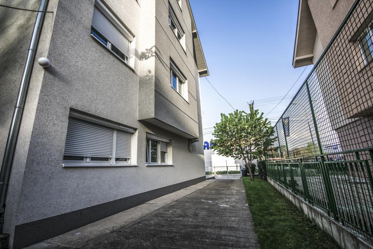 Apartments Ivan นิส ภายนอก รูปภาพ